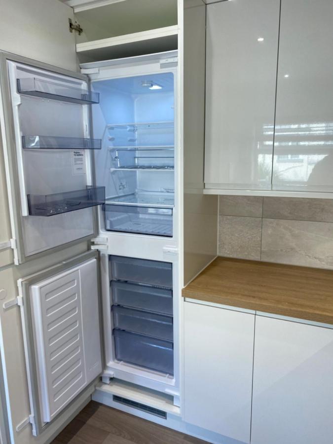 Bournemouth Beachfront Retreat 3 Bedroom 3 Bathroom Seaside B&B With Free Parking 외부 사진