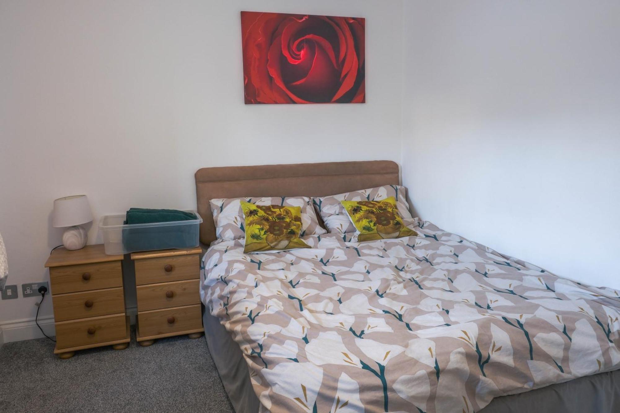 Bournemouth Beachfront Retreat 3 Bedroom 3 Bathroom Seaside B&B With Free Parking 외부 사진